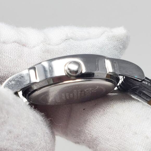 Vintage Disney X Seiko Tinker Bell Leather Watch - Picture 4 of 11